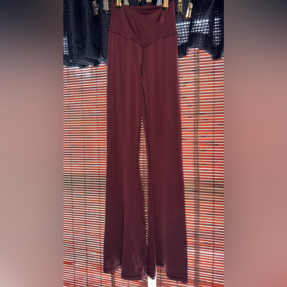 Aerie Offline Real Me Flare High Rise Pants in Burgundy, Size Small
